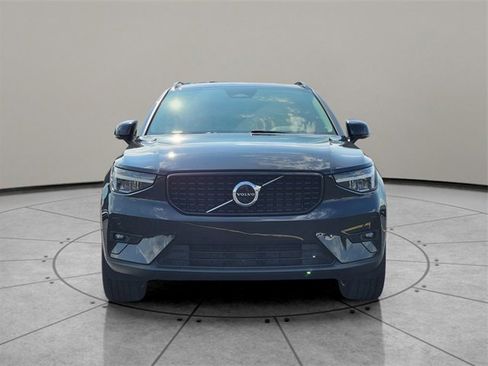 Used 2023 Volvo XC40 B5 Ultimate w/ Protection Package Premier image 15