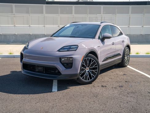Certified 2025 Porsche Macan 4 Electric AWD/4WD image 1