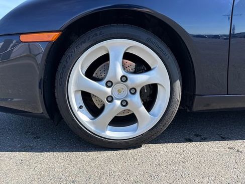 Used 2003 Porsche 911 Carrera RWD image 24