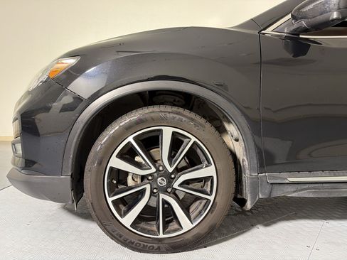Used 2019 Nissan Rogue SL w/ Premium Package FWD image 9