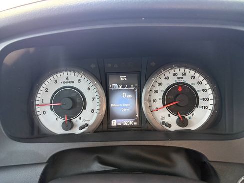 Used 2017 Toyota Sienna SE w/ SE Preferred Package FWD image 14
