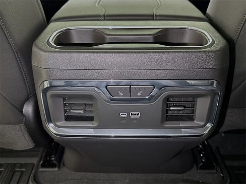 Certified 2026 GMC Sierra 1500 SLT image 24