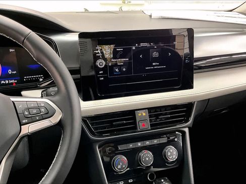 New 2026 Volkswagen Taos S image 9