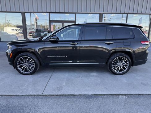 Used 2022 Jeep Grand Cherokee L Summit image 8