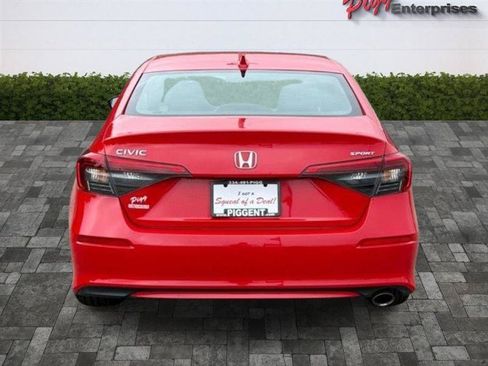 Used 2024 Honda Civic Sport image 9