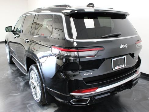 Used 2024 Jeep Grand Cherokee L Summit w/ MOPAR Finishing Package AWD/4WD image 26