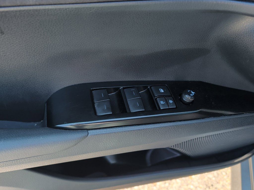 Used 2025 Toyota Camry LE FWD image 9
