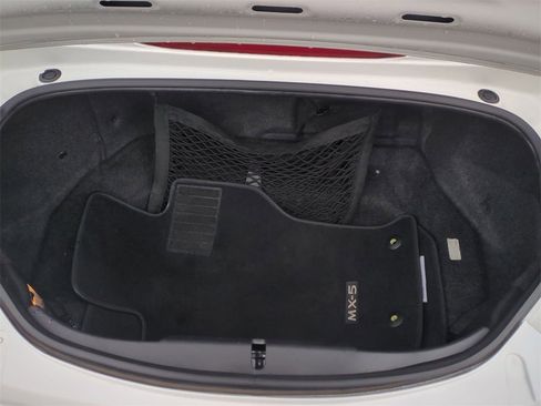 Used 2020 MAZDA MX-5 Miata Sport image 24