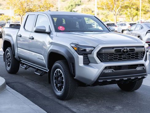 New 2026 Toyota Tacoma TRD Off-Road image 3