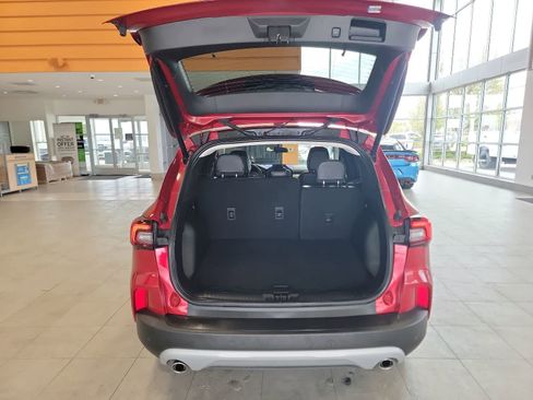 Used 2025 Ford Escape SE FWD image 26