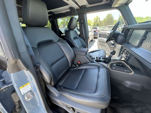 New 2025 Ford Bronco Badlands w/ Sasquatch Package AWD/4WD image 34