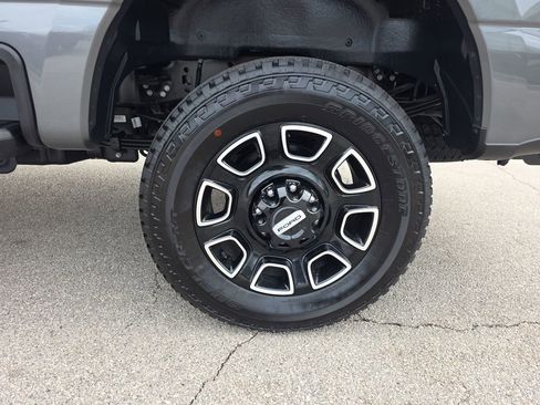Used 2025 Ford F250 Platinum AWD/4WD image 13