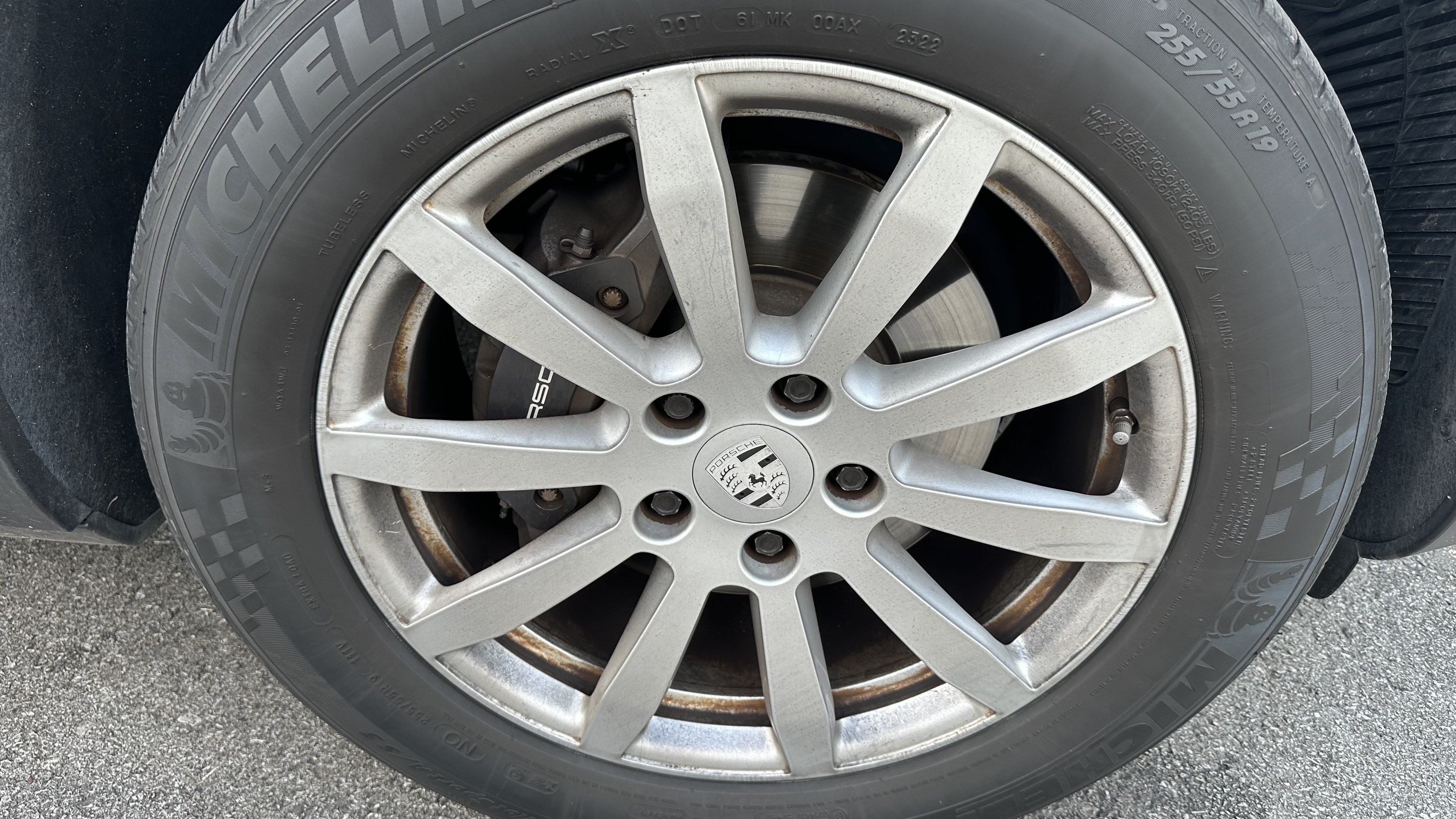 Used 2020 Porsche Cayenne AWD/4WD image 15