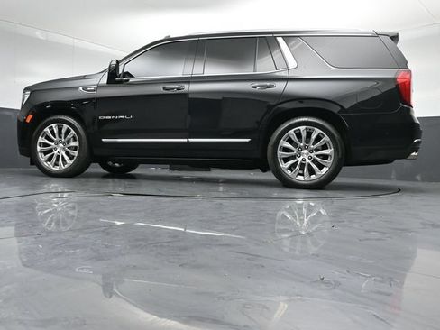 Used 2024 GMC Yukon Denali w/ Advanced Technology Package AWD/4WD image 42