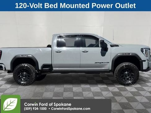 Used 2024 GMC Sierra 2500 AT4X AWD/4WD image 10