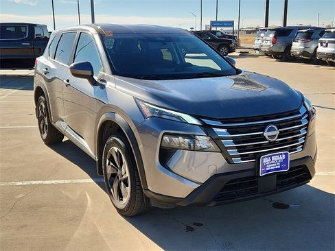 Used 2024 Nissan Rogue SV image 6