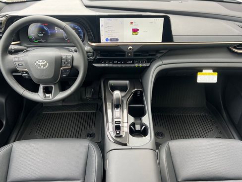 New 2026 Toyota Crown Signia AWD/4WD image 11