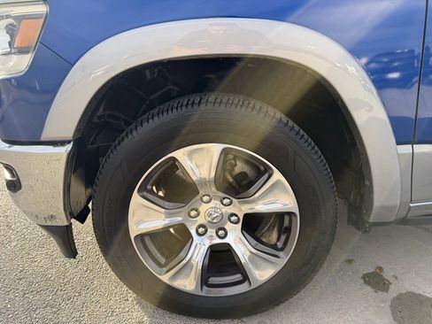 Used 2019 RAM 1500 Laramie image 12