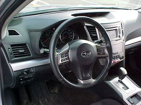 Used 2014 Subaru Legacy 2.5i Premium image 22