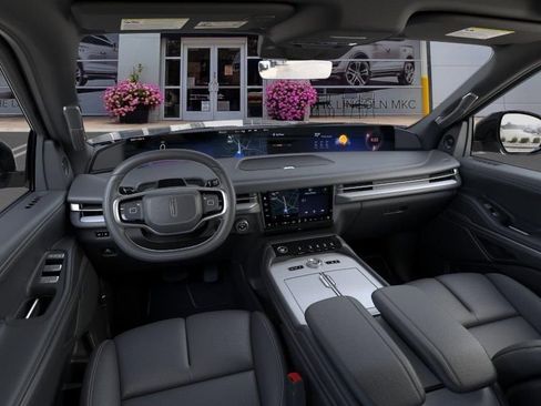 New 2026 Lincoln Navigator L Reserve AWD/4WD image 9