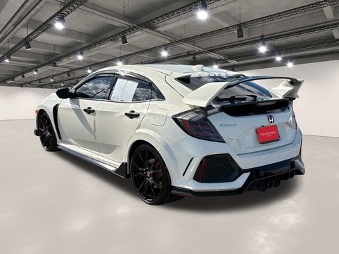 Used 2017 Honda Civic Type R image 14