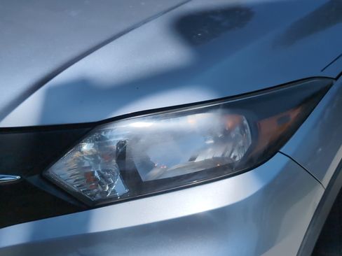 Used 2017 Honda HR-V EX-L image 6