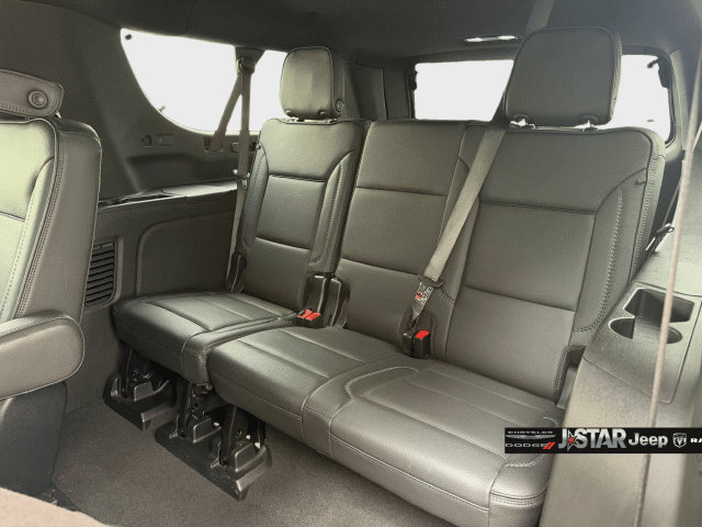 Used 2025 GMC Yukon XL Denali AWD/4WD image 27