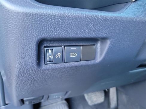 Used 2025 Toyota RAV4 XLE image 32