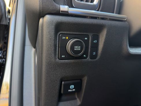 New 2025 Ford Expedition Platinum w/ Stealth Appearance Package image 58