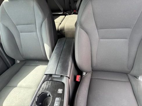 Used 2023 Nissan Rogue S FWD image 20