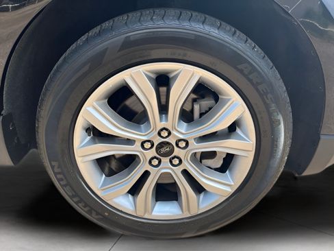 Used 2024 Ford Edge Titanium AWD/4WD image 13