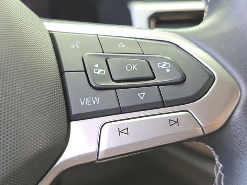 Used 2022 Volkswagen Atlas SE FWD image 28