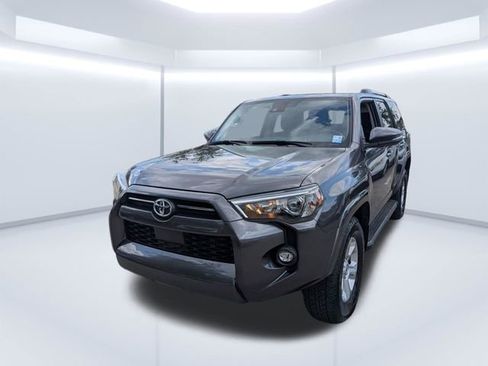 Used 2023 Toyota 4Runner SR5 Premium w/ Moonroof Package RWD image 8
