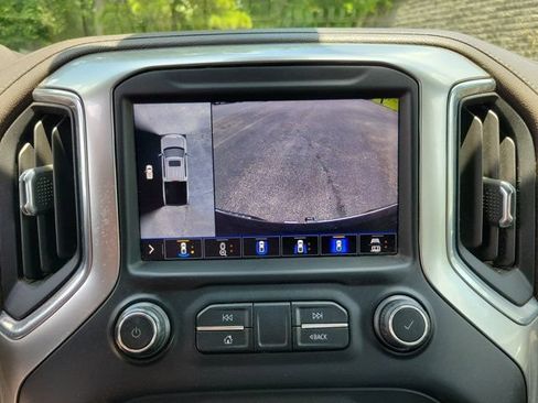Used 2020 Chevrolet Silverado 1500 LTZ w/ LTZ Premium Package AWD/4WD image 13