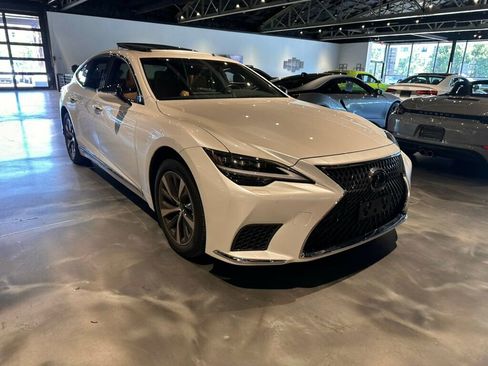 Used 2021 Lexus LS 500 AWD w/ Accessory Package (Z1) image 7