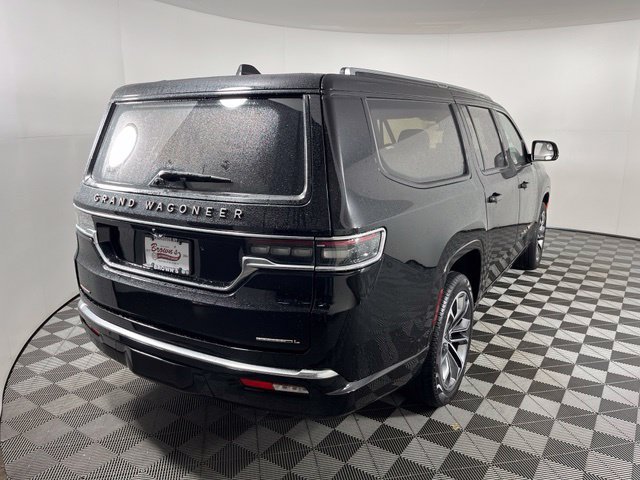 Used 2023 Jeep Grand Wagoneer L Series III w/ Rear Seat Video Group 1 AWD/4WD image 7