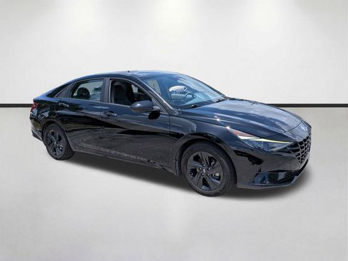 Used 2023 Hyundai Elantra SEL FWD image 1