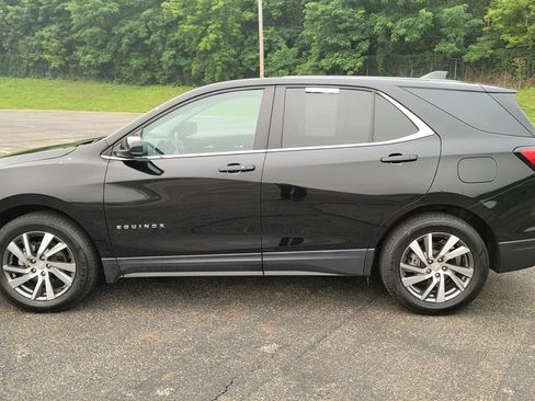 Used 2024 Chevrolet Equinox LT FWD image 7
