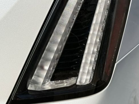 Used 2023 Cadillac XT5 Sportv w/ Platinum Package image 12