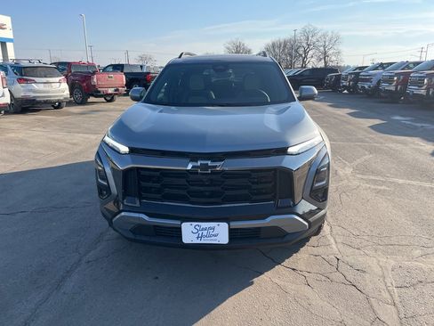 New 2026 Chevrolet Equinox ACTIV w/ Convenience Package III image 2