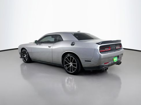 Used 2016 Dodge Challenger R/T Scat Pack w/ Leather Interior Group RWD image 7