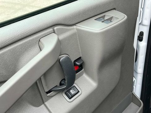 New 2025 GMC Savana 3500 w/ Power Convenience Package RWD image 23