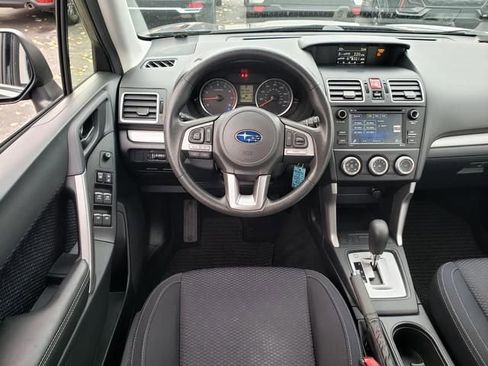 Used 2018 Subaru Forester 2.5i w/ Alloy Wheel Package image 14