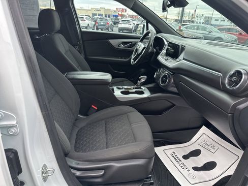 Used 2022 Chevrolet Blazer LT image 25