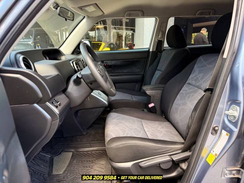 Used 2012 Scion xB FWD image 22