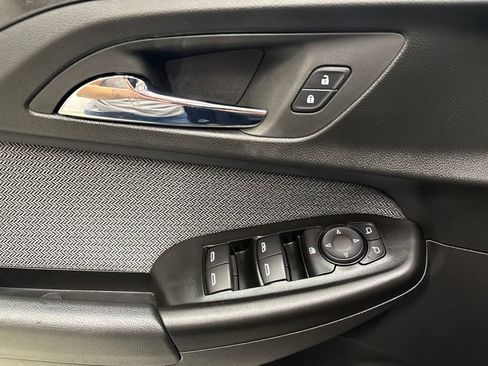 Used 2022 Chevrolet TrailBlazer LT w/ Convenience Package FWD image 15