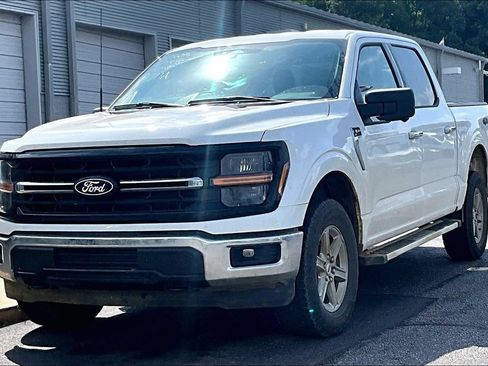 Used 2024 Ford F150 XLT AWD/4WD image 2