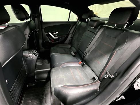 Used 2021 Mercedes-Benz A 35 AMG 4MATIC image 31