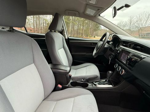 Used 2016 Toyota Corolla L image 20
