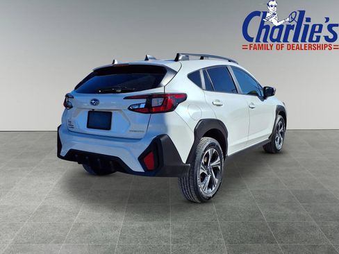 Used 2024 Subaru Crosstrek 2.0i Premium image 4
